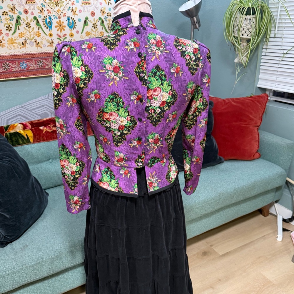 VTG Richard Warren 80’s Purple floral structured silk peplum mandarin Blouse 6P - Picture 5 of 16